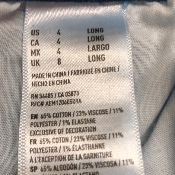 American Eagle Size 4 Hi-Rise Crop Jegging - Distressed Faded Wash Super Stretch - Picture 8 of 8